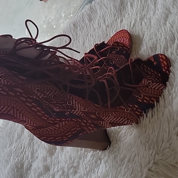 Multi Color Heels - Picture 2 of 3